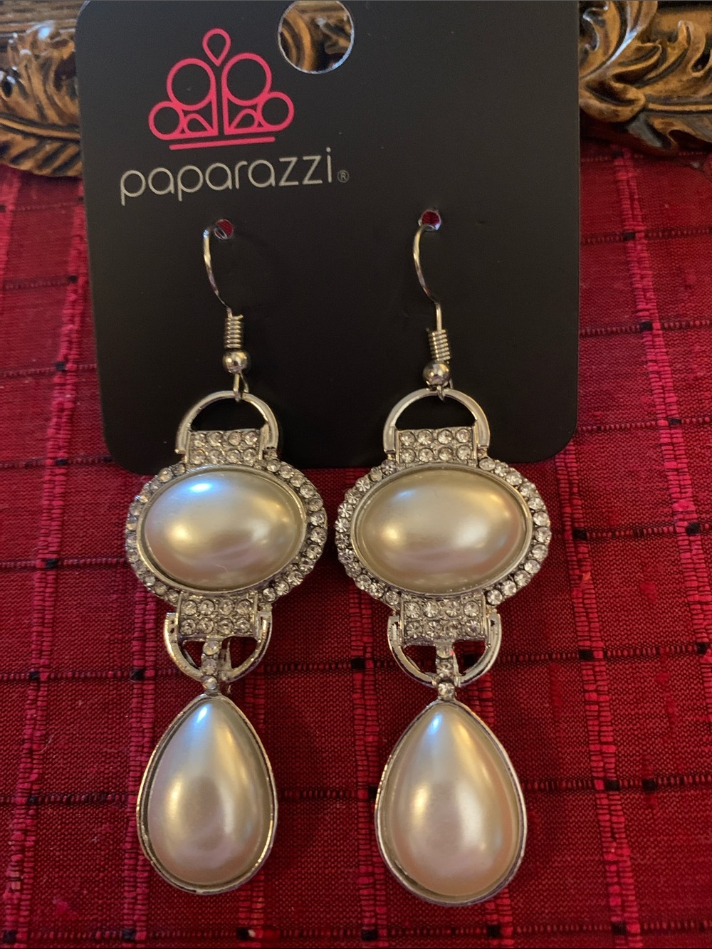 paparazzi Silver Pearlescent Teardrop & Oval Drop Earrings